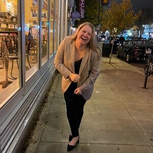 Meet your Posher, Marissa